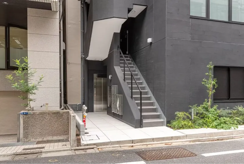 Toranomon Guesthouse 5F - Image 1