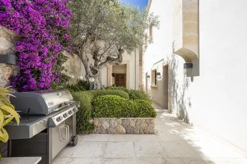 Majestic Mallorca Villa Finca Finesse 6 Bedrooms Private Heated Pool & Out Door Jacuzzi Andratx - Image 1