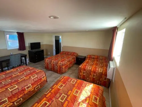 3 Bedroom Apartment - Image 1