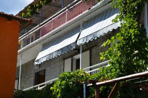 Chrisi Akti Hotel - Image 1