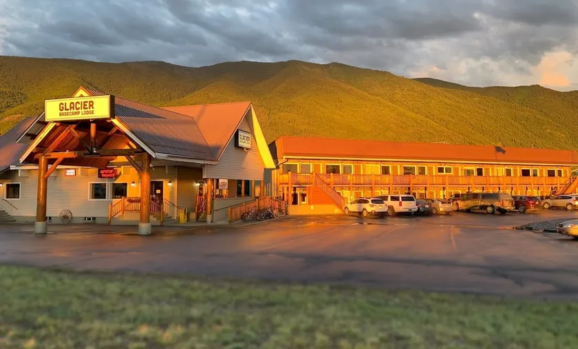 Western Inn Glacier Park - Image 1