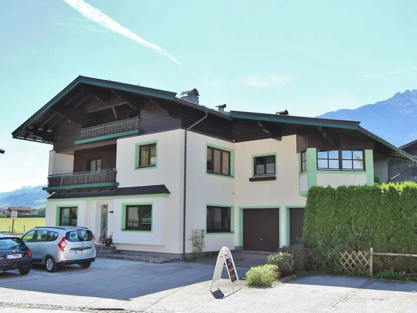 Spacious Apartment near Ski Area in Niedernsill - Image 1