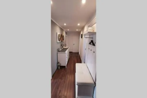 Moderne 3 Zimmer Wohnung - Zentral gelegen - Image 1