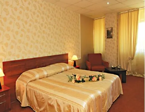 Hotel Vienna - Image 1