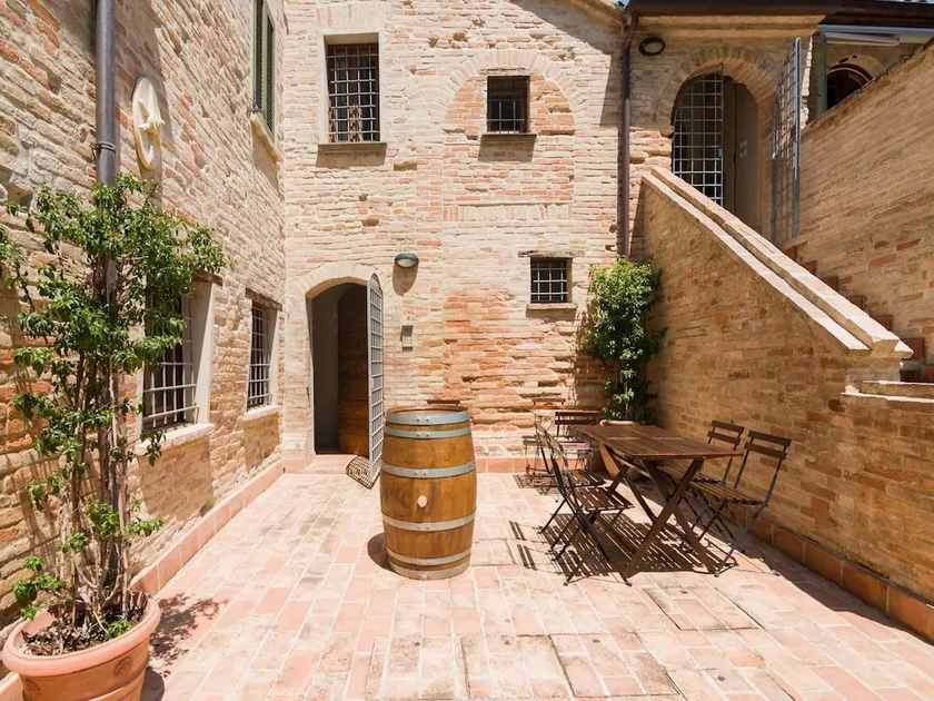 Stunning Apartment in Mombaroccio near Metauro River - Image 1