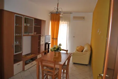 Vite Di Giada - Image 1