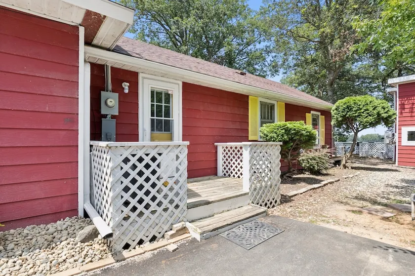 Dave's Last Resort - Long Stay Discount - House On The Lake 2 Bedroom Home - Image 1