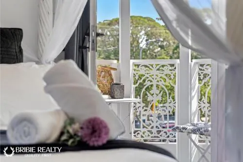Bella Abode on Bribie - Loft with Pool - Image 1