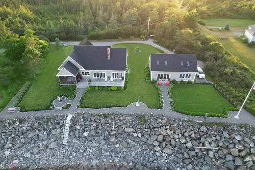 Sea Duck Cottage Main House - Image 1