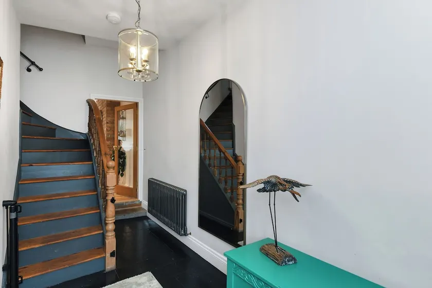 Tealby House - Image 1
