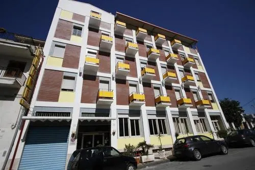 George Hotel - Image 1