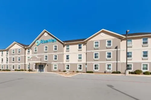 Savannah Suites Pleasanton - Image 1