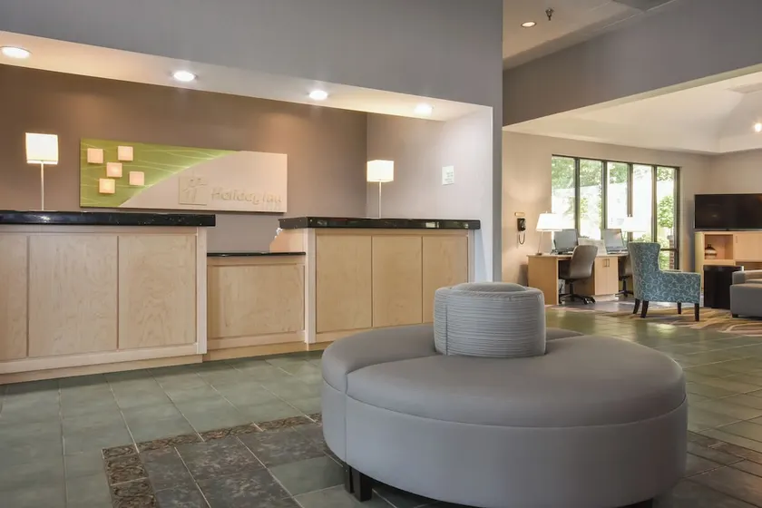 Holiday Inn Lumberton - Image 1