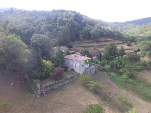 Le Hameau De Robert - Image 1