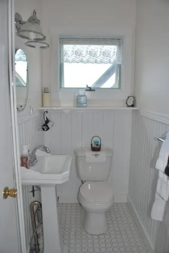 Bayside Inn Bed & Breakfast - Image 1
