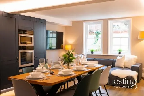The Victoria 4 Bedroom Townhouse With Parking - Image 1
