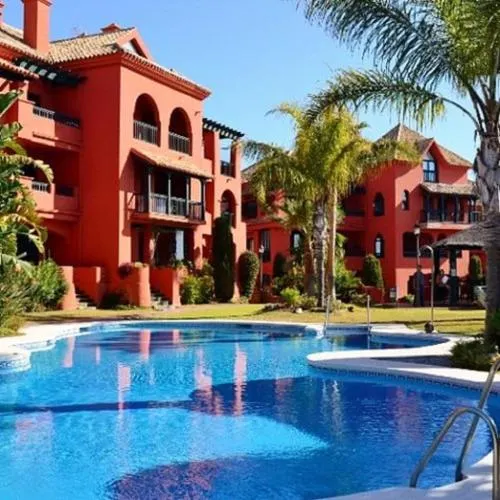 Seaview Apartement - Image 1