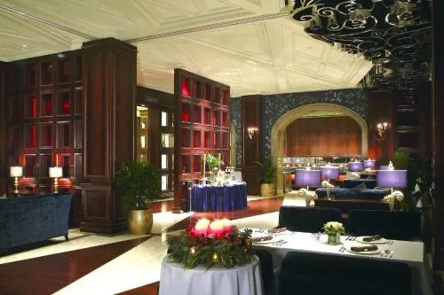 Golden Elephant Hotel - Image 1