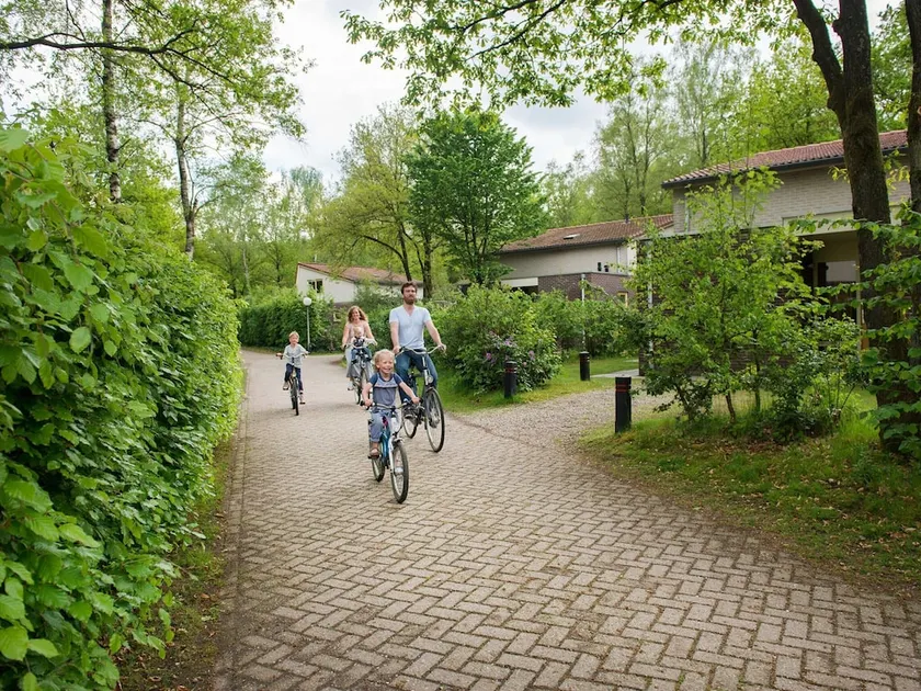 Roompot Bungalowpark Hoenderloo - Image 1