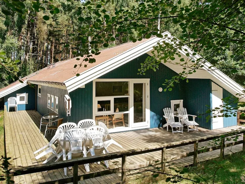 Quaint Holiday Home in NexÃ¸ near Beach - Image 1
