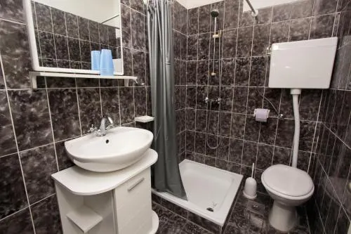 Apartments Nova Stara Novalja - Image 1