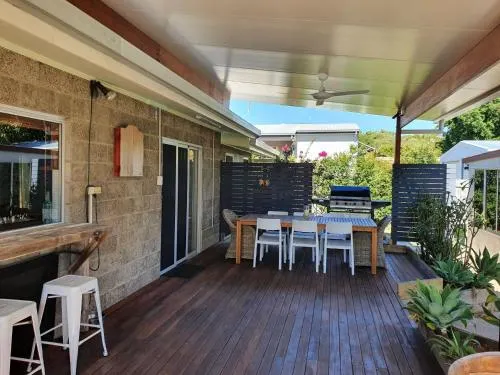 12 Zircon Street Renovated Beach Shack With The Perfect Blend Of Comfort And Coastal Cool - Image 1