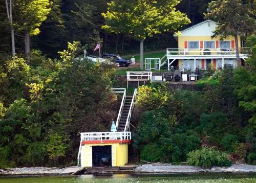The Bluff - Image 1