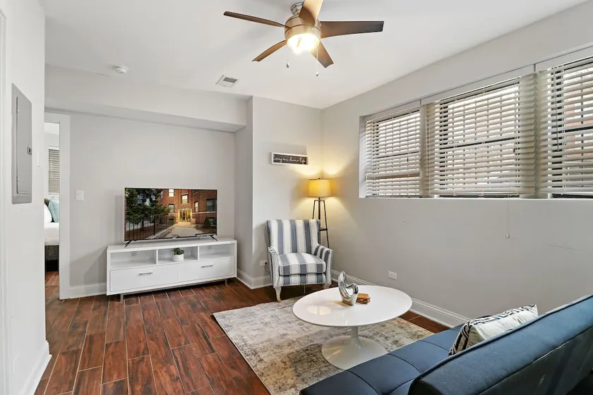 1BR Delightful Apartment in Ravenswood - Image 1