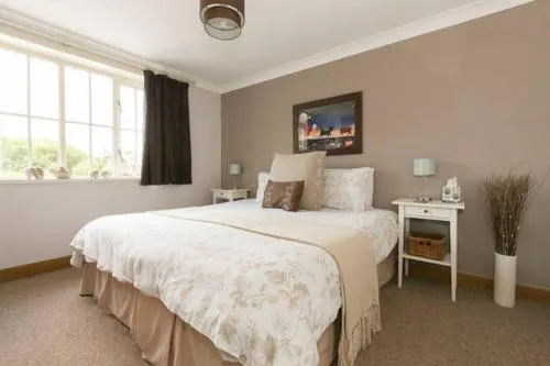 Annora House - Image 1