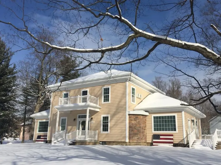 Crystal Run Suites of Springboro - Image 1