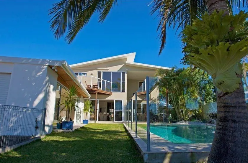 Adelong Crescent 11 - Image 1