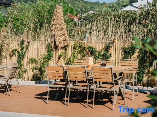 Suzhou Yinghu Suoyuan Homestay (Taihu Lake Eastern Mountain Scenic Area) - Image 1