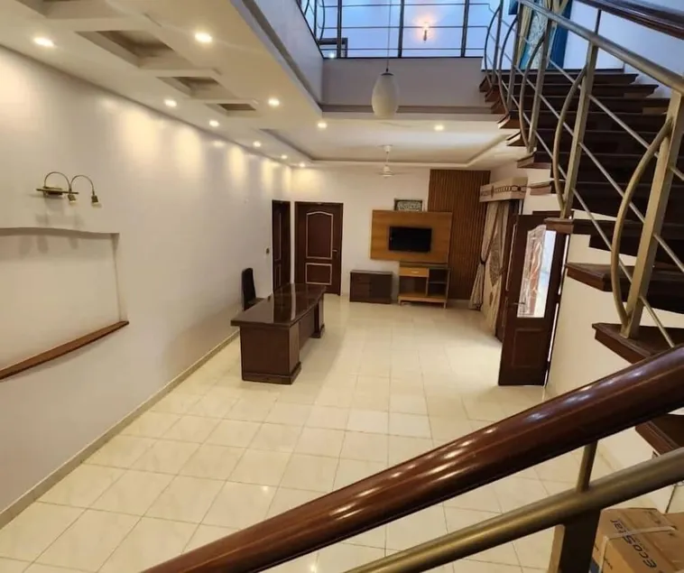 Book & Stay Shahrah e Faisal - Image 1