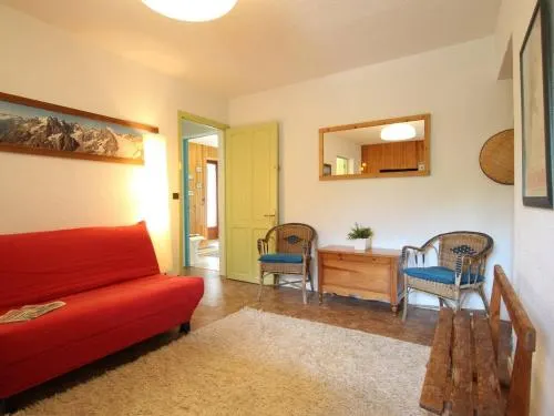 Apartment Appartement dans maison de village aux claux - Image 1