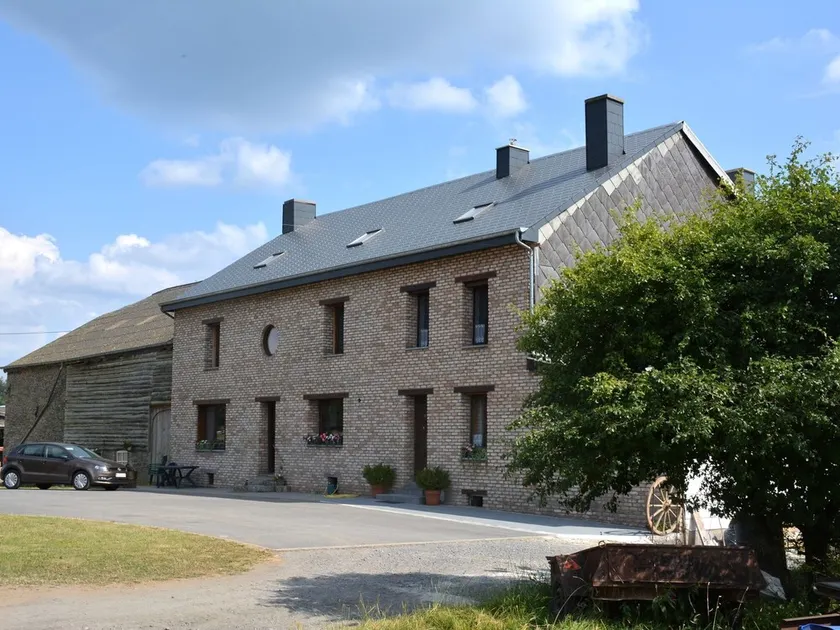 Comfy Farmhouse with Terrace, Garden, Courtyard, Barbecue - Image 1