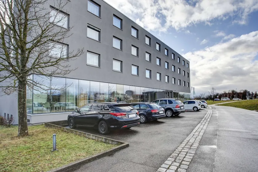 Centro Park Hotel Stuttgart - Image 1