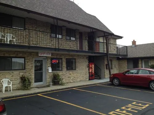 Embassy Motel - Franklin - Image 1