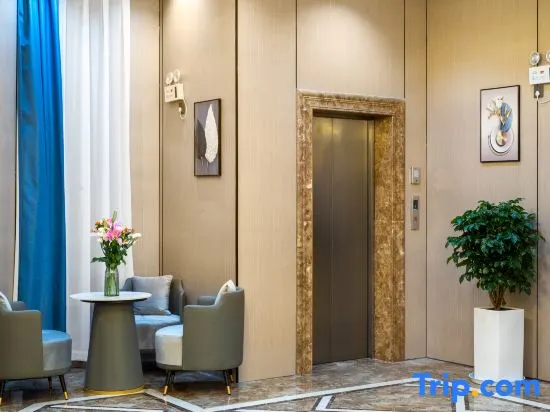 Lijun Hotel (Dali High-speed Railway Station erhai Park) - Image 1