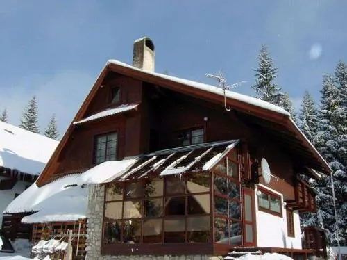 Holiday House No. 35 - Image 1