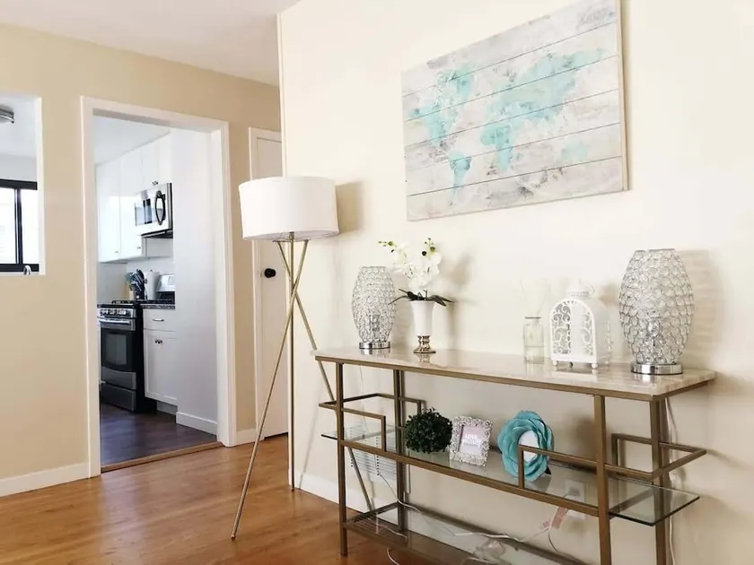 @ Marbella Lane - 3BR Stylish House near SF - Image 1