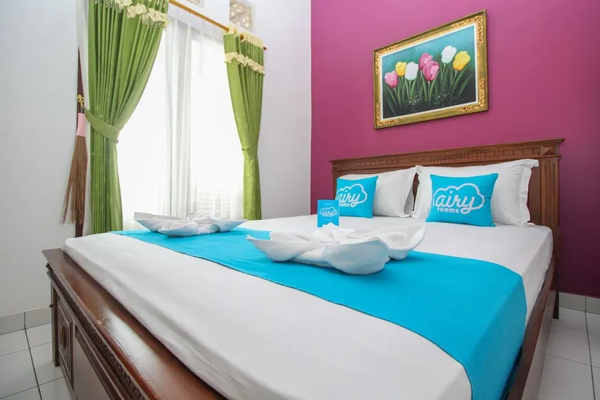 Lotus Garden Apartment - Image 1