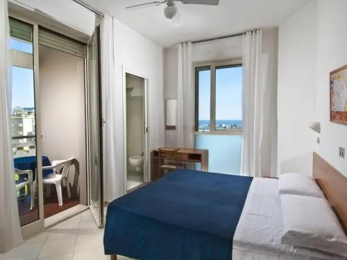 Hotel Metropol - Image 1