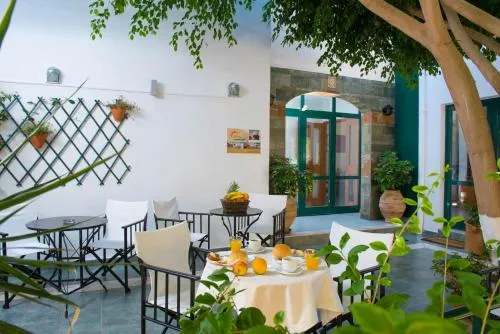 Golden Sun Hotel - Image 1