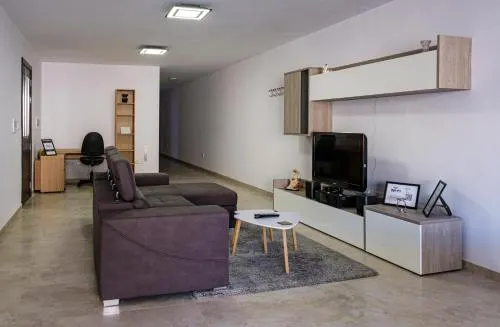 Modern 3 bedroom Apartment in Luqa - Image 1