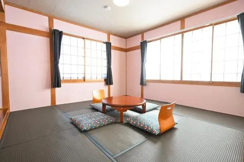 Jill Shirakabako - Image 1