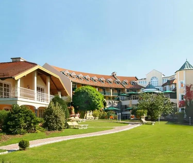 Thermenhotel Viktoria - Image 1