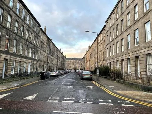 Oxford Residence - Image 1