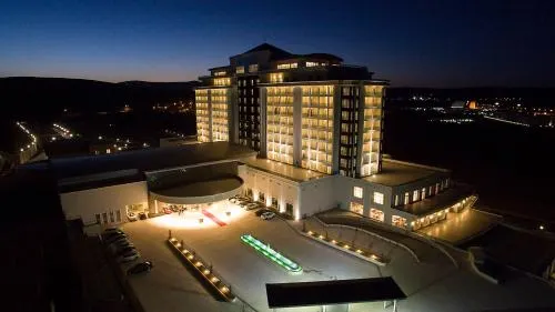 Alusso Thermal Hotel Spa - Image 1
