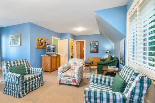 COOKS HOUSE - Image 1
