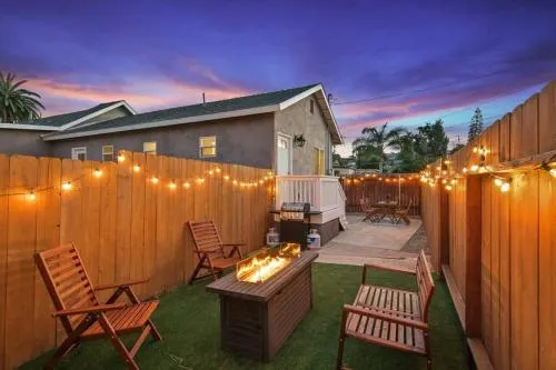Trendy San Diego Home with Outdoor Space - Image 1